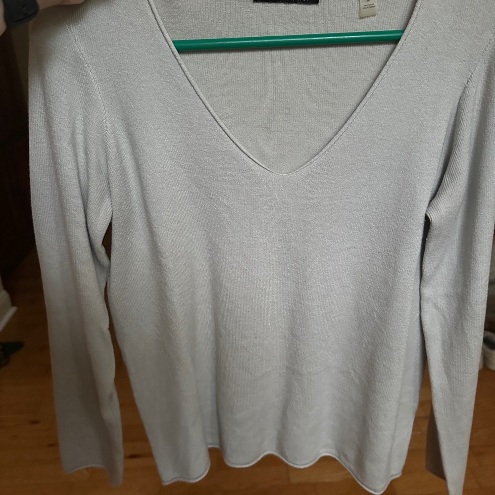 V-Neck Sweater - Light Gray